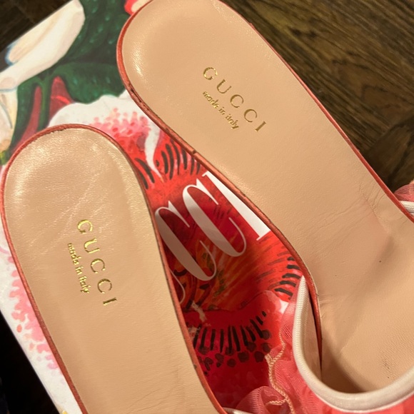 Authentic used Gucci pink ruffle slip on heels sandals 37 - Picture 5 of 7